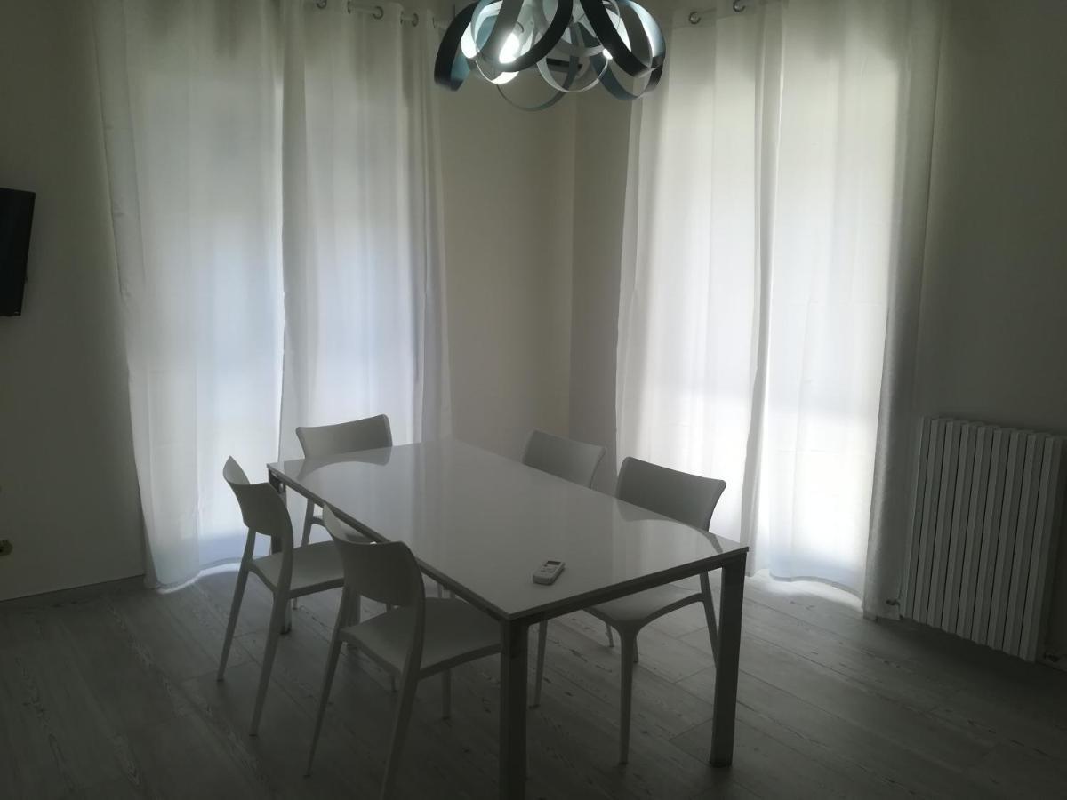Home Mazzei Piazza Bilotti Cosenza Rom bilde
